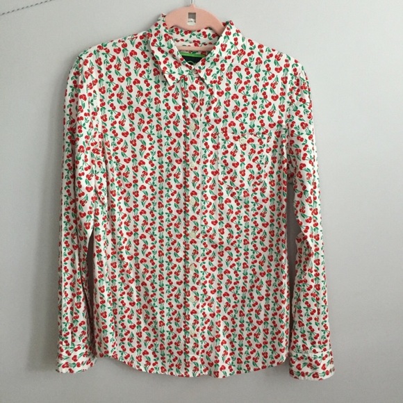 Cherry print C wonder button down top - Picture 3 of 4